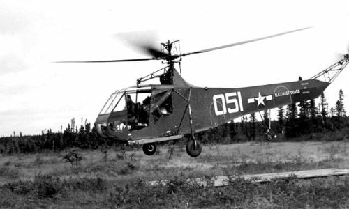 HNS-1 landing on a wood platform at the rescue site